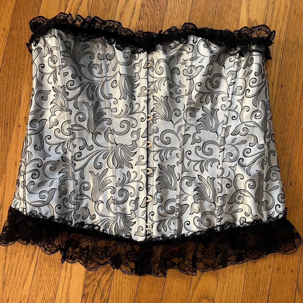 Silver & Black Corset XXL